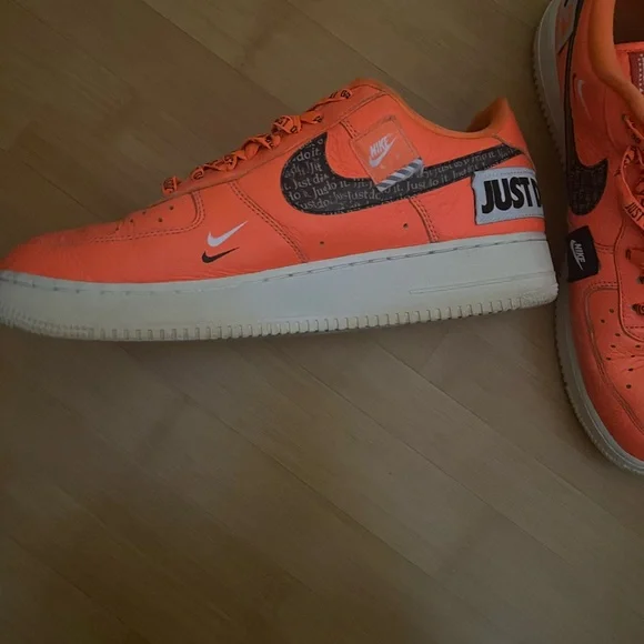 Men’s sz 12. Nike Bright Orange 'Just Do It' Sneakers - Picture 2 of 6